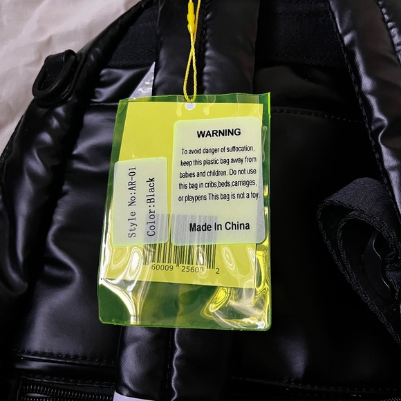 Citymouse Commuter Backpack Diaper Bag (Black) - Picture 5 of 5